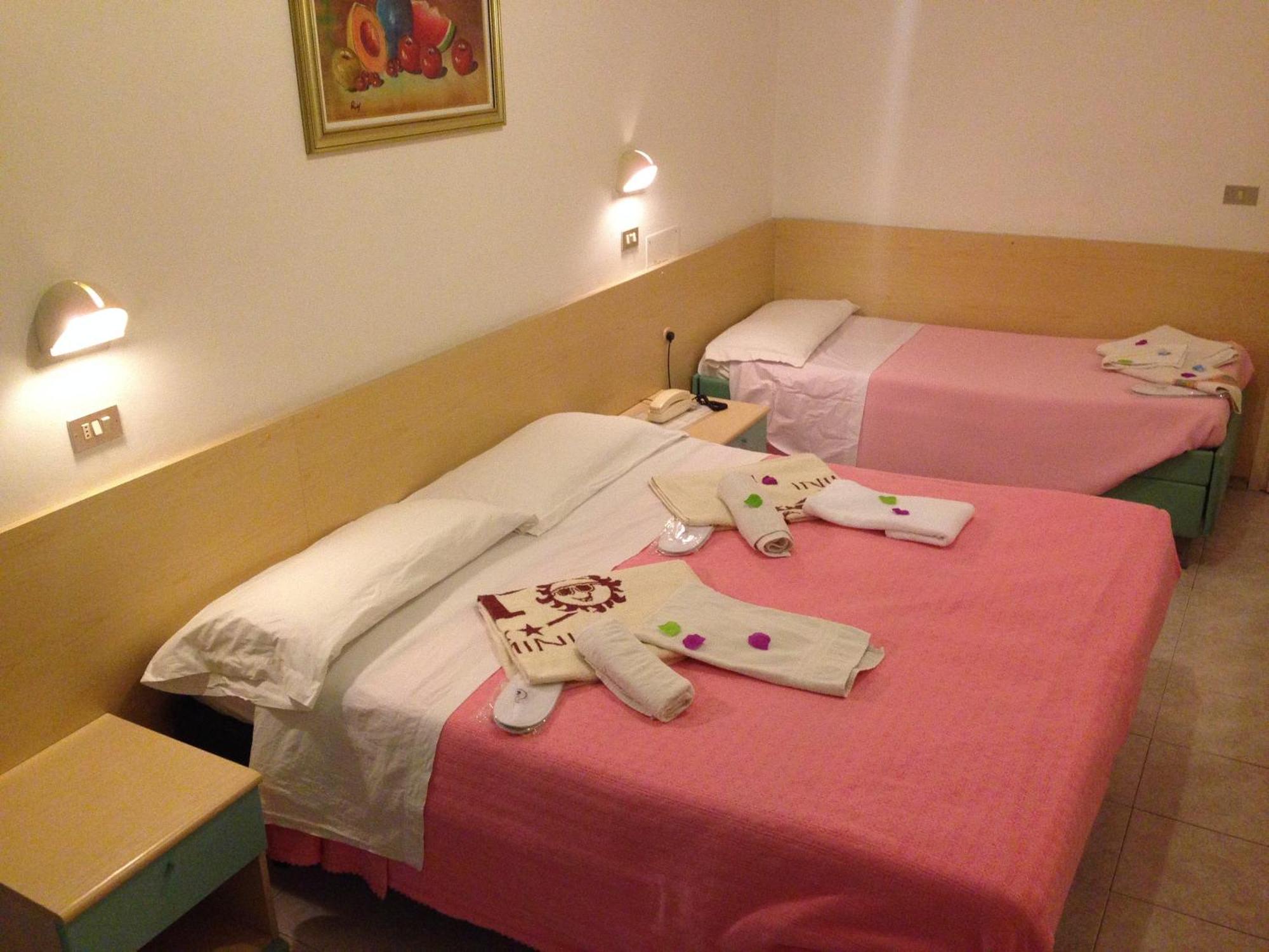 Hotel Peonia Rimini Room photo